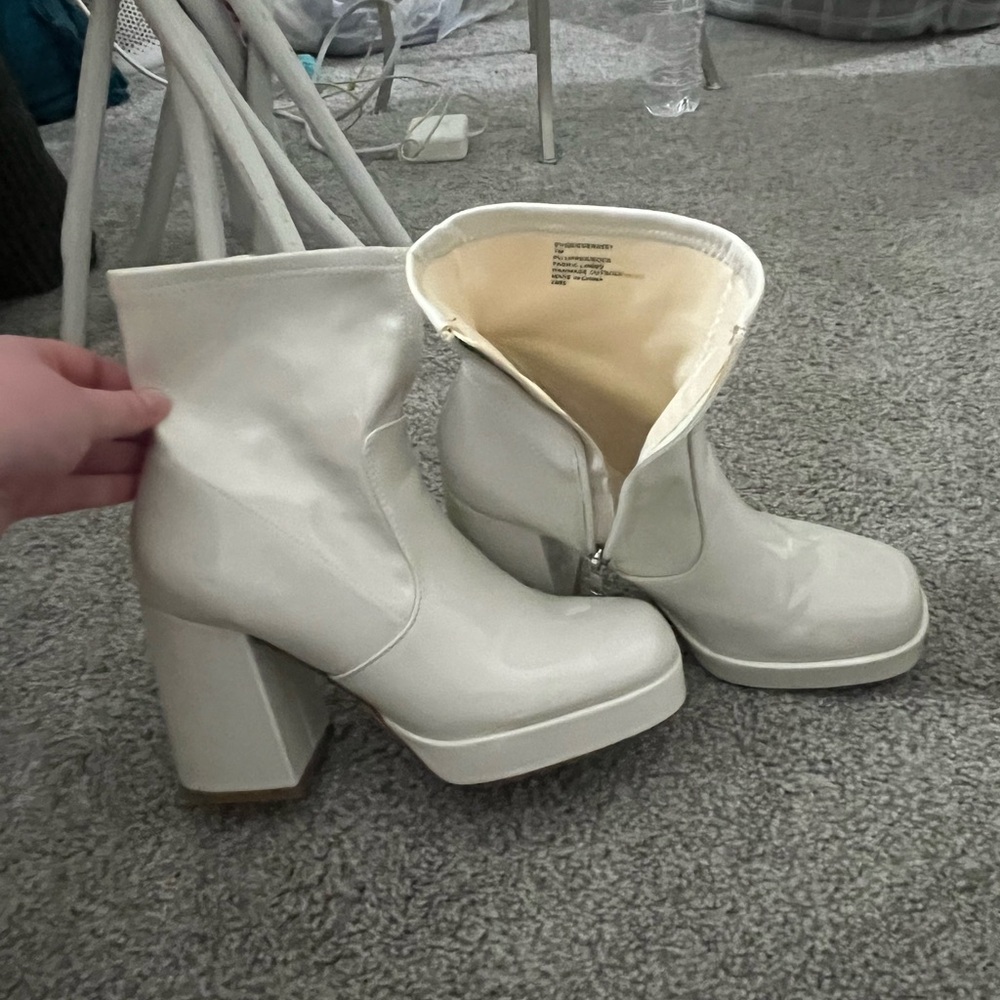 Steve Madden boots